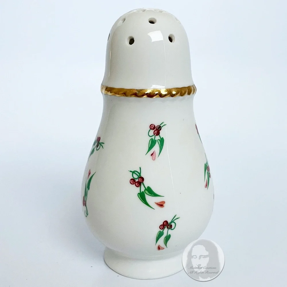 Eau de Gucci Powder Shaker Blue Florals Ceramic Home Decor Vintage Empty